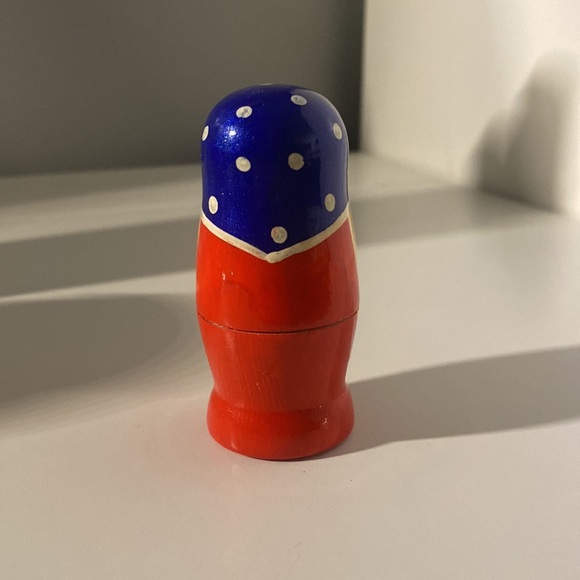 Collectible - Picture 2 of 3